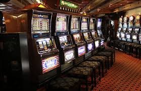 Antarmuka meja blackjack langsung di visa 4d dengan statistik pemain dan chip taruhan